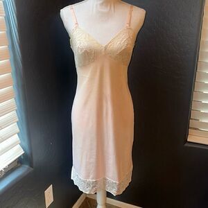 Vassarette vintage nightie lace‎ bust 1950-1960